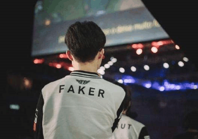 武汉eStarPro人员变动公告：Ziyang选手正式挂牌交易